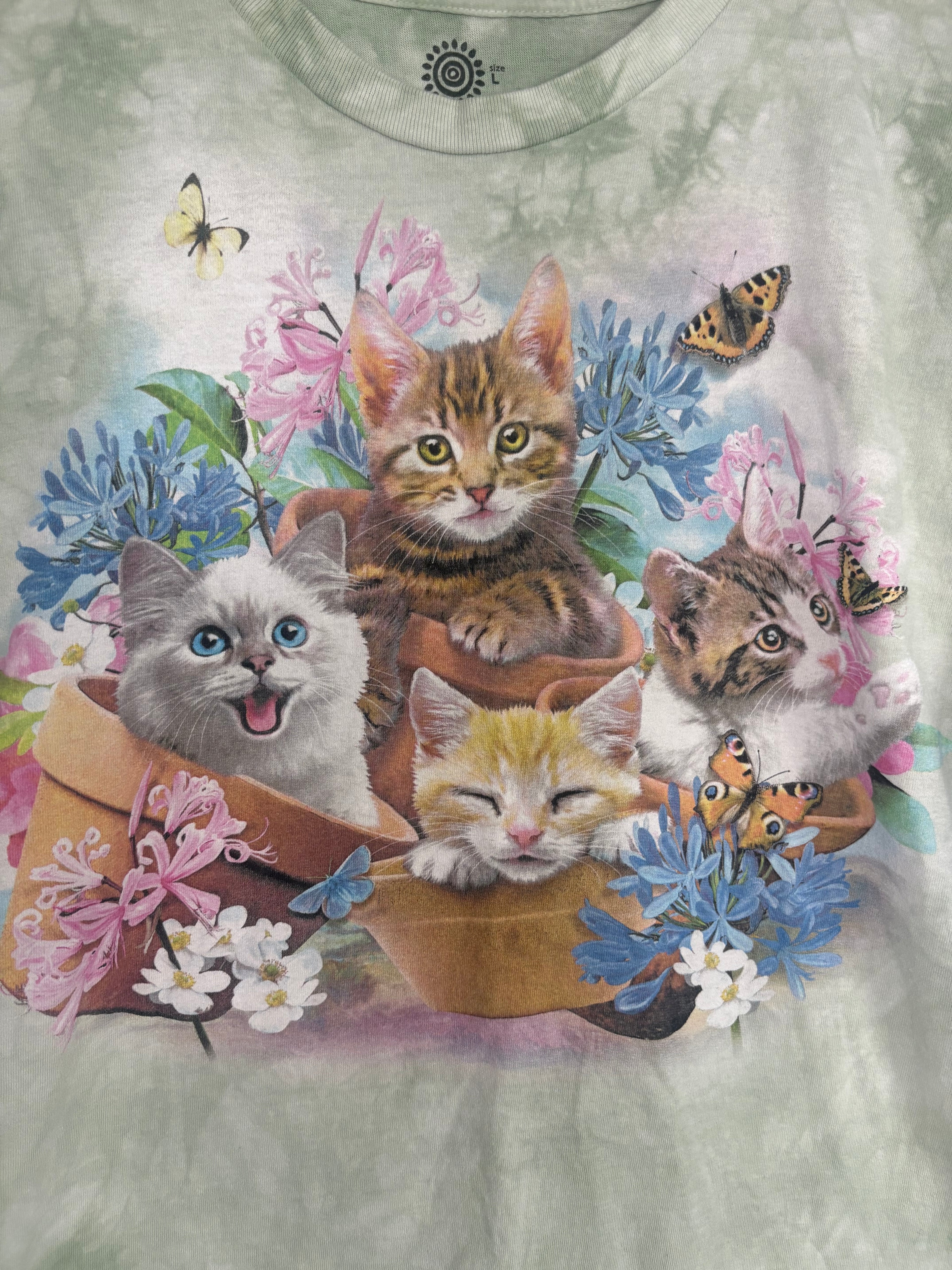Cats & Flowers The Mountain T-Shirt